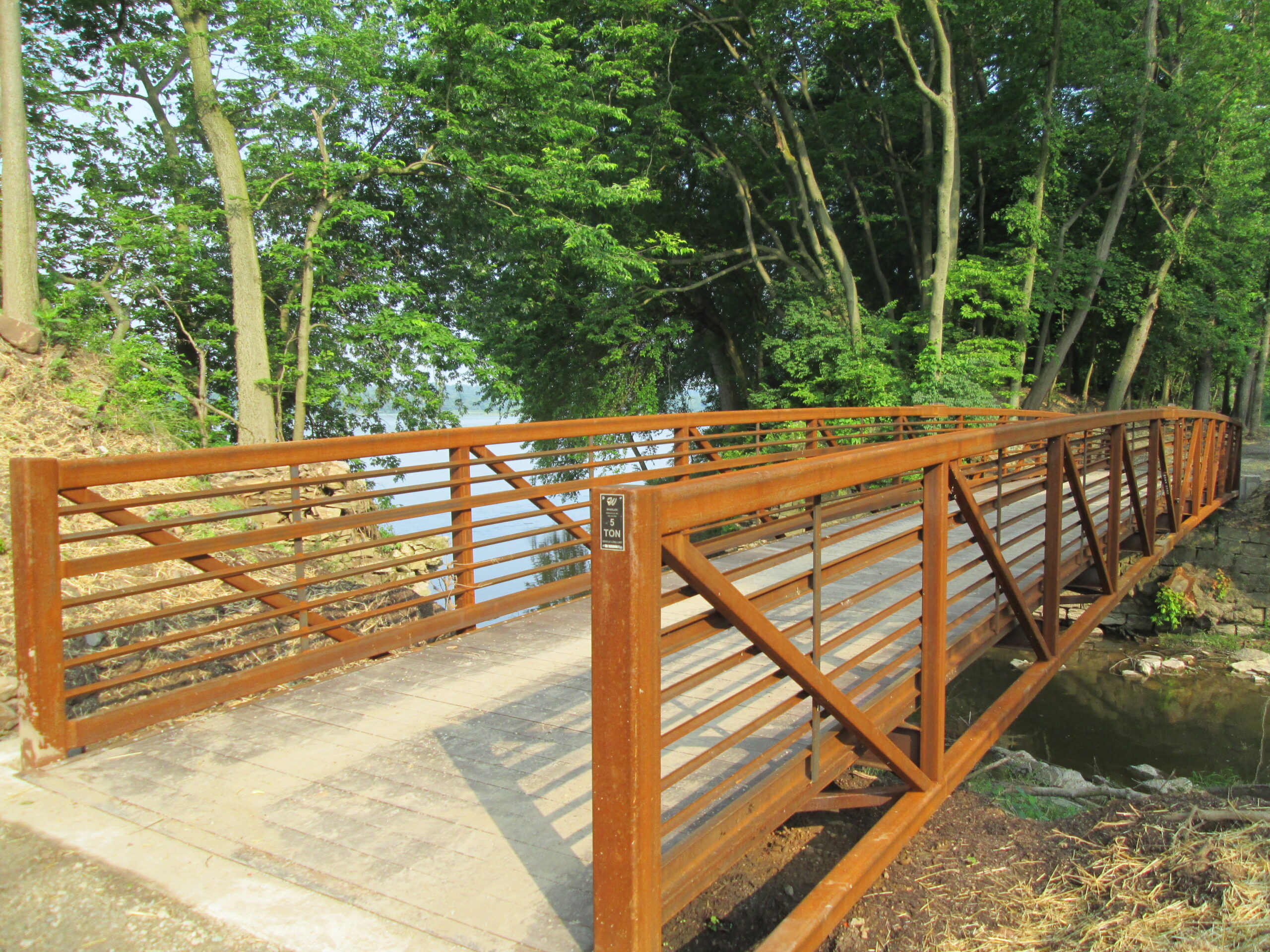 Conoy Creek Bridge, Copper looking Bridge over water